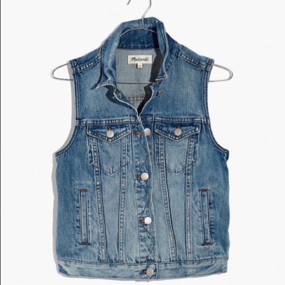 Madewell pocket fitted denim vest